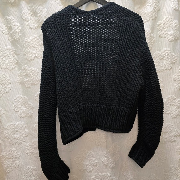 Free People Glow For It Black Chunky Knit Cropped Cardigan Sweater Size Small - Picture 7 of 7
